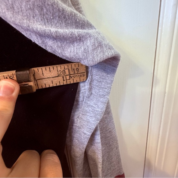 Harry Potter Black and Gray Long Sleeve Tee with Gryffindor Quidditch - Picture 6 of 6